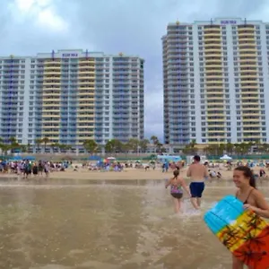 Ocean Walk - Dramatic 3 Bedroom Ocean Front View Holiday home Daytona Beach